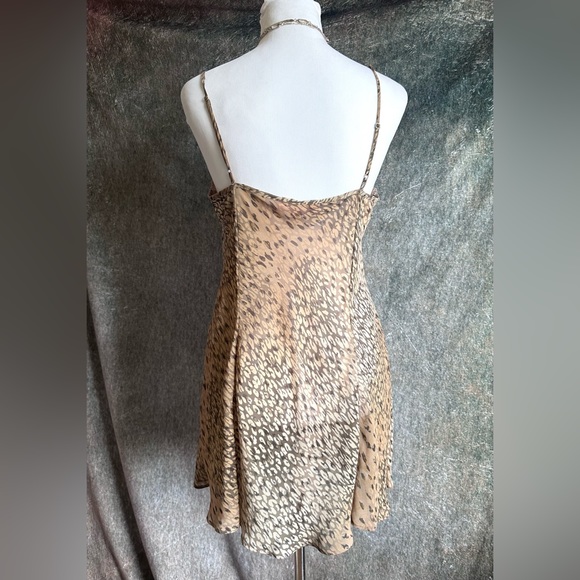 Victorias Secret Lace Print Slip - Picture 4 of 5